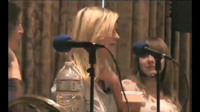 BroNYcon 2012 Interview with Ashleigh Ball, Andrea Libman, and Nicole Oliver! (1/5) смотреть онлайн