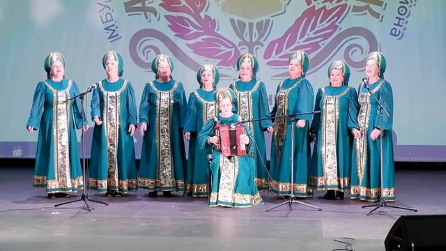06 Народный ансамбль русской песни "Рябинушка" (п. Первомайск) смотреть онлайн