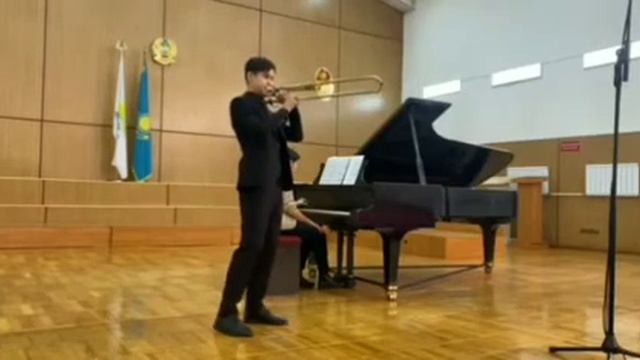 Омаров Диас 16лет / В.Успенский "Концертино" смотреть онлайн