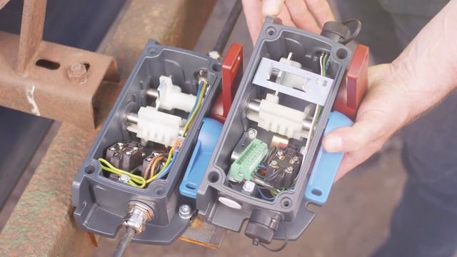 Installation of emergency pull-wire switch ZS 92 S // steute Extreme смотреть онлайн