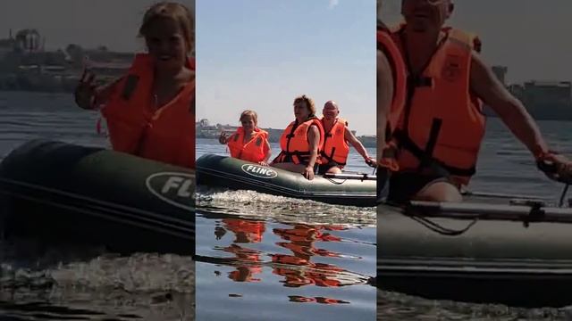 резиновая лодка смотреть онлайн