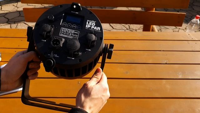 Unboxing Eurolite LED IP PAR 7x8W QCL Spot смотреть онлайн