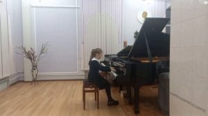 Антипова Валерия, 1 класс фортепиано, ДПОП, БДМШ №2. И.С. Бах. Менуэт соль минор