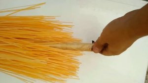 Как собрать метлу пластиковую