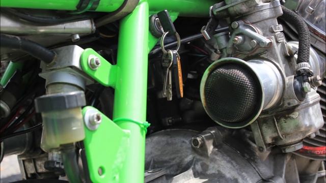 Caferacer Forum Treffen 2015 auf der Tonenburg смотреть онлайн