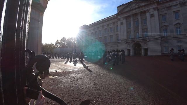 Весь ЛОНДОН за ТРИ ДНЯ | ТОП достопримечательностей + карты маршрутов смотреть онлайн