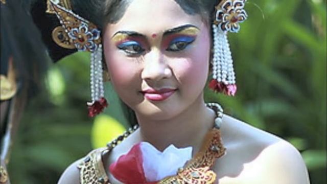 Balinese/Adi Luh Ayu-My Lovely Luh Ayu смотреть онлайн