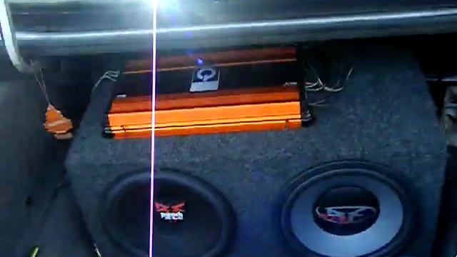 Car - AUDIO  SYSTEM . HUGE  Amplifier-BEAST , 3000 Watts , Quantum  . HUGE BASS