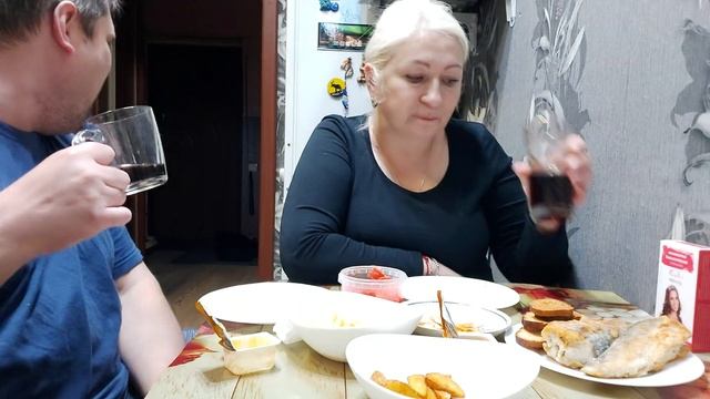 ШАУРМА/ СО СВИНИНКОЙ/С КУРЯТИНКОЙ/КАРТОФЕЛЬ ПО ДЕРЕВЕНСКИ/MUKBANG/КАРТОФЕЛЬ ФРИ/МУКБАНГ