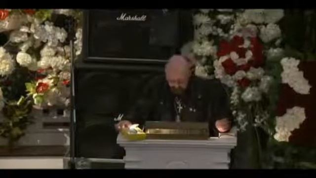 Речь Роба Халфорда на похоронах Лемми русский перевод Rob Halford's speech at Lemmy's funeral смотреть онлайн