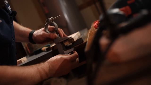 Реставрация зажигалки Zippo. Галтовка своими руками! смотреть онлайн