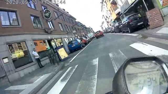 VOGE 300 AC Après 15 ans смотреть онлайн