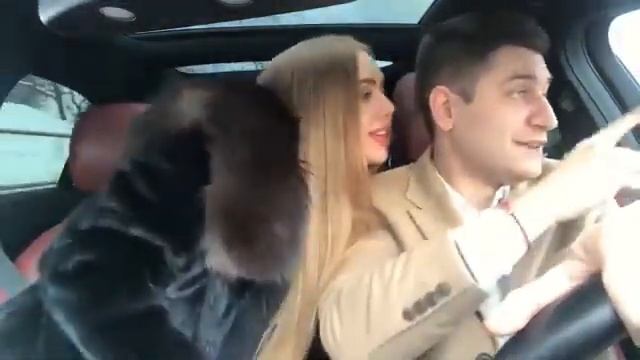 Подруга спалила перед парнем на свидание смотреть онлайн