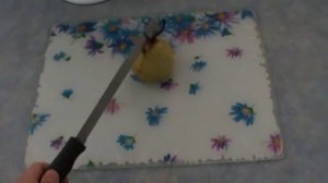 Как разрезать грушу