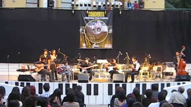 Gypsy Swing en Escuela Municipal de Musica Enrique Soro Quilicura смотреть онлайн