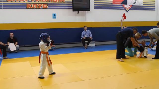 Kids Kyokushin Karate Fast Knockout 6 Years Oroshi Kakato
