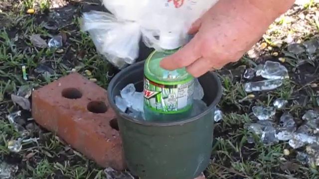 Filling a 16 oz plastic soda bottle to 90 psi with Big Blast Inflator смотреть онлайн