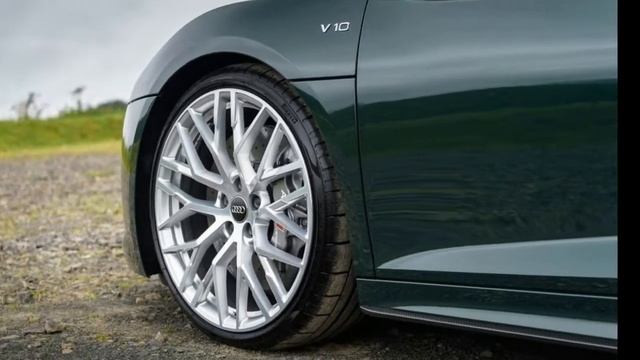 Audi R8 V10 Plus Spyder – the best open top supercar смотреть онлайн