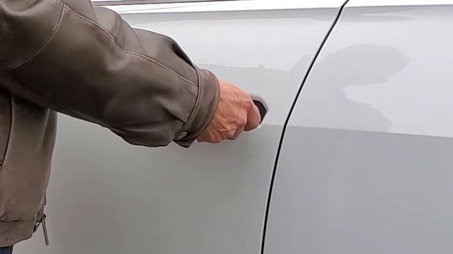How to Open and Start Audi Q7, Q8 with a dead key fob battery. смотреть онлайн