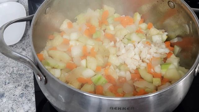 ВЫ точно так ПРОСТО не готовили.САМЫЙ ВКУСНЫЙ РЕЦЕПТ КАБАЧКОВОЙ ИКРЫ. смотреть онлайн