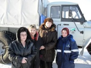 Как взрослые женщины ведут себя на вахте и зачем едут на заработки.