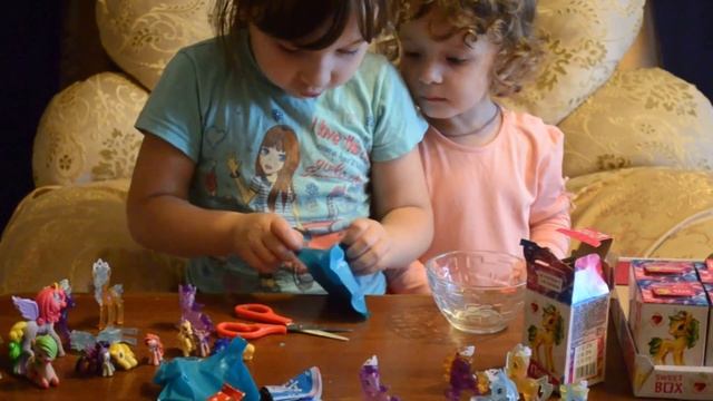 Open sweetboxes. My little pony. Открываем сюрпризы. Свитбоксы "Май литл пони". смотреть онлайн