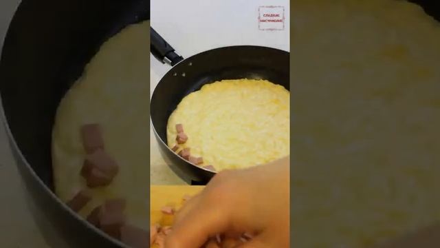 Лепешка на сковороде. Завтрак за 5 минут. Вкусно и сытно. Перекус. смотреть онлайн