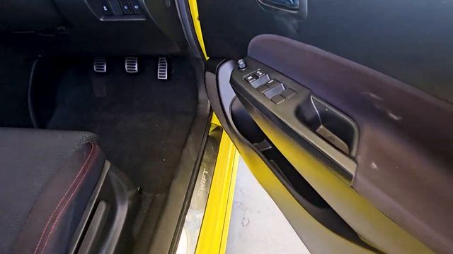 2015 Suzuki Swift Sport Manual Hatchback смотреть онлайн