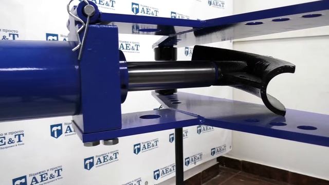 Трубогиб T60016h AE&T 16т гидравлический на подставке смотреть онлайн