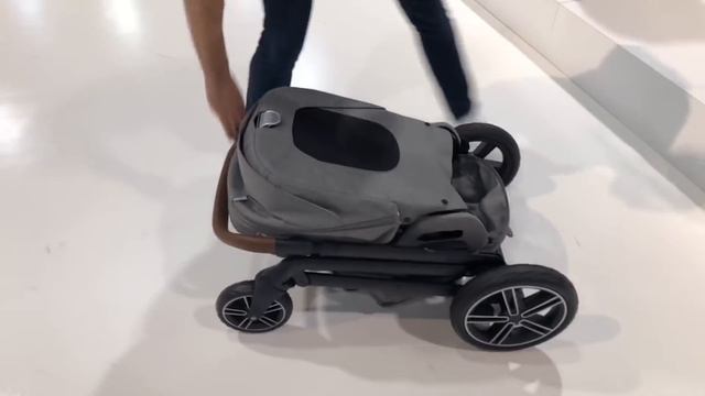 Nuna Mixx2 Stroller 2019 | First Look смотреть онлайн