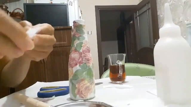 Soda şişesinden dekoratif vazo yaptık. смотреть онлайн
