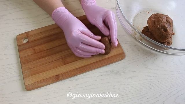 Новогодний десерт без выпечки / Шишки из печенья / New Year's cake without baking смотреть онлайн