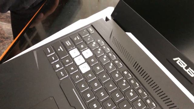 Unboxing ASUS TUF GAMING FX505DT 15.6 + Gaming CALL OF DUTY WAR ZONE смотреть онлайн