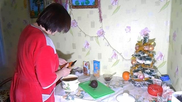 VLOG - Домашний. Крашусь. Пропал Пуховый. Салат. смотреть онлайн