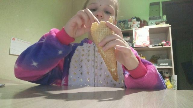 Обзор на мороженое Снежок рожок ванильного вкуса #Ойснег,Снежок #НАСТЯМОСКВА