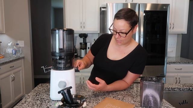 BEST COLD PRESS JUICER || SAVE TIME, LESS PREP || NAMA J2 UNBOXING смотреть онлайн