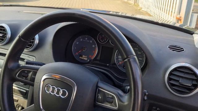 2012 62 AUDI A3 1.6 SPORTBACK MPI TECHNIK 5d 101 BHP смотреть онлайн