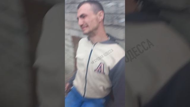 «Ну не надо на Бахмут, пожалуйста!» Одесский наркоман крайне эмоционально воспринял новость об отпр смотреть онлайн
