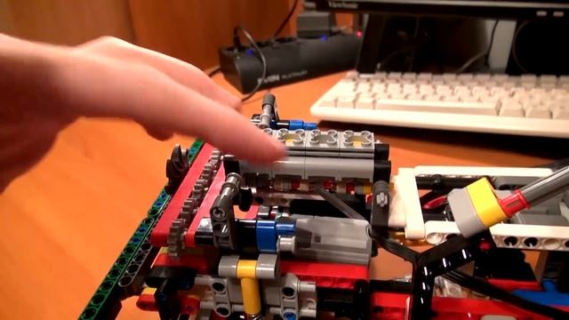 "Lego. Наборы и самоделки". Land-Rover Defender 110 от Sheepo. Техническое устройство модели. смотреть онлайн