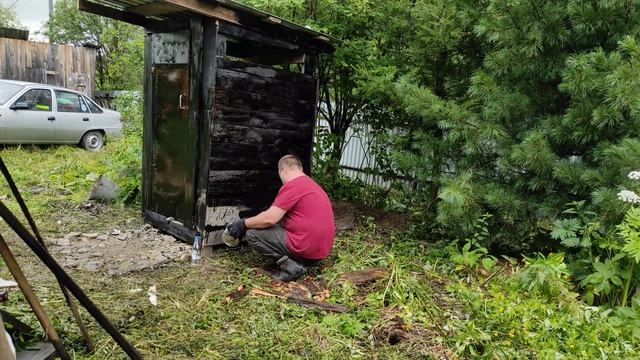Покраска самодельного туалета где дерево сгнивает на раз без обработки смотреть онлайн