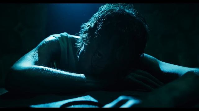 Флэш - разбор фильма. Сюжет, концовка и сцены после титров! смотреть онлайн