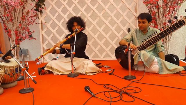 Sitar and Flute Jugalbandhi by Sameep Kulkarni & Vishal Gendle - Part 2 смотреть онлайн
