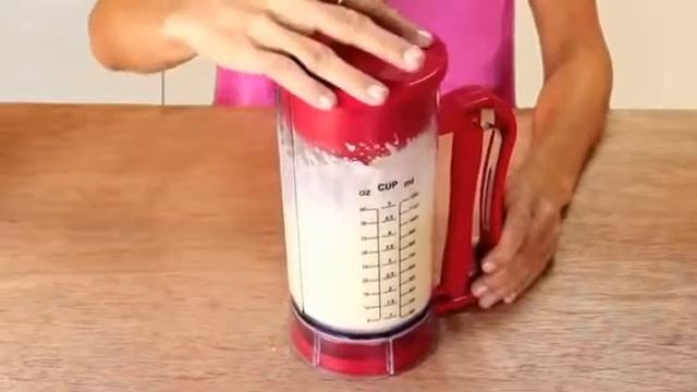 Универсальный миксер с дозатором MIX IT смотреть онлайн