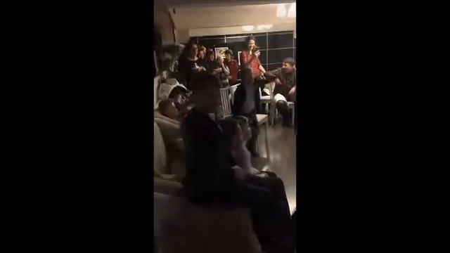 Фокусник на детском Дне Рождения смотреть онлайн