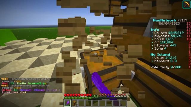 Giant Mega Farm | Minecraft Skyblock Let's Play Episode 8 (Bedrock/Java Server IP) смотреть онлайн