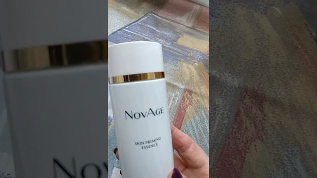 Зволожуюча есенцiя обличчя NovAge смотреть онлайн