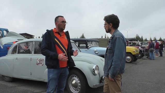 Tatra 87 с тремя фарами, автобус «Донбасс», Lada Samara Fun и другие гости фестиваля в Казани. смотреть онлайн