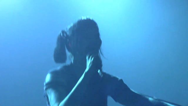 Alice Glass Performs Celestica At The Warsaw (9/25/22)