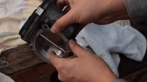 Чистим дроссельную заслонку на Mercedes M276 в W166. Состояние на 128000/ БЖ Мерседес ML350