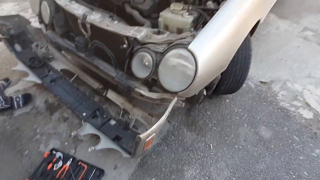 Mercedes-Benz w210 E 320 2000 year how take off the bumper.как снять передний бампер смотреть онлайн
